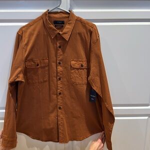 NWT Men’s Lucky Brand classic fit stretch button down. Mens Size Large